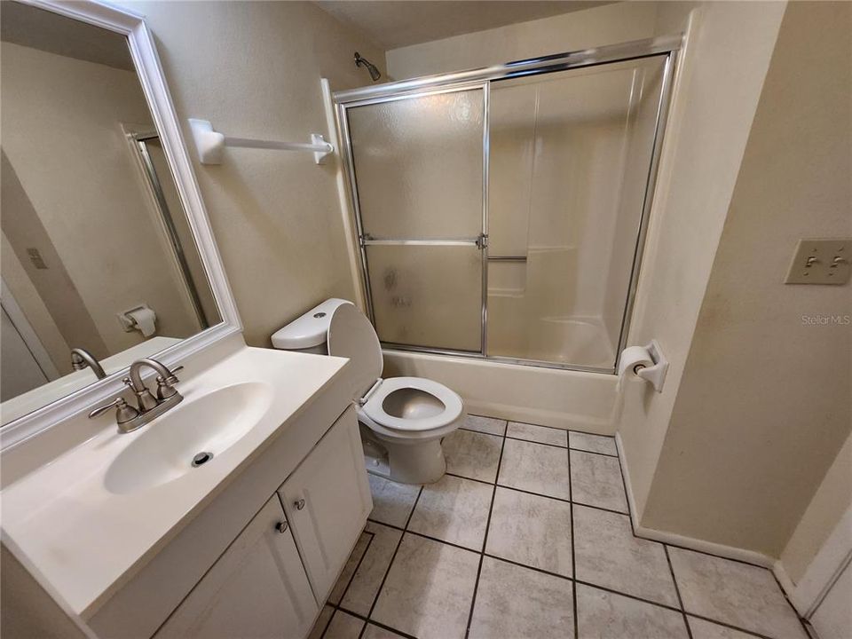 Active With Contract: $99,800 (2 beds, 2 baths, 1092 Square Feet)