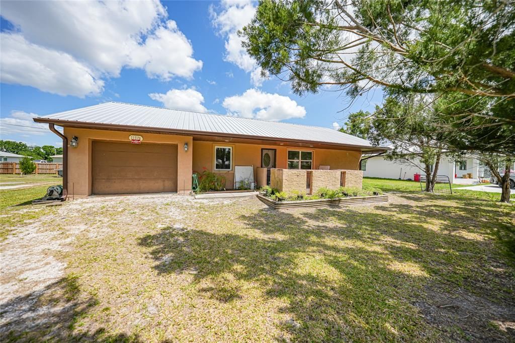 Recently Sold: $239,000 (2 beds, 2 baths, 1190 Square Feet)