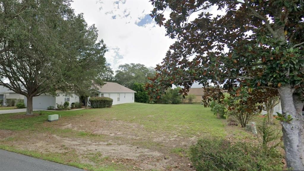 待售: $17,000 (0.13 acres)