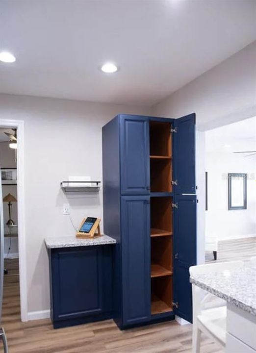 For Rent: $1,650 (2 beds, 1 baths, 1128 Square Feet)