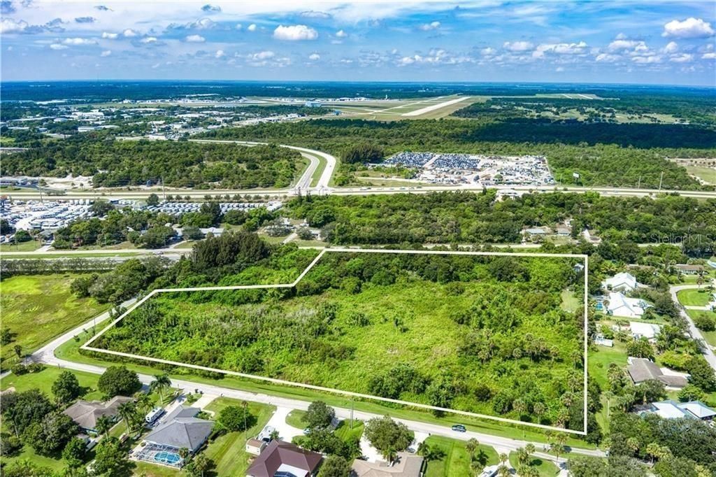 待售: $695,000 (8.48 acres)