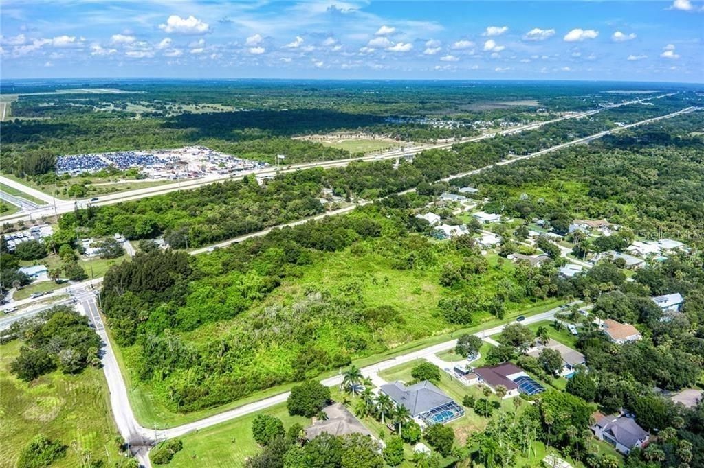 待售: $695,000 (8.48 acres)