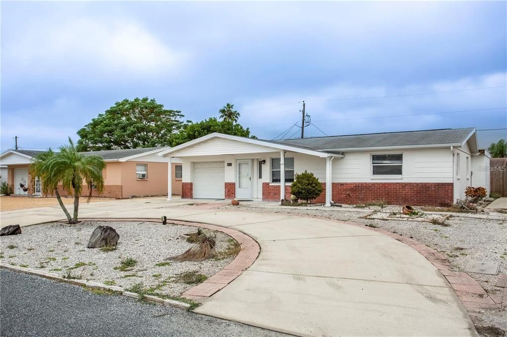 Activo con contrato: $170,000 (2 camas, 2 baños, 1084 Pies cuadrados)