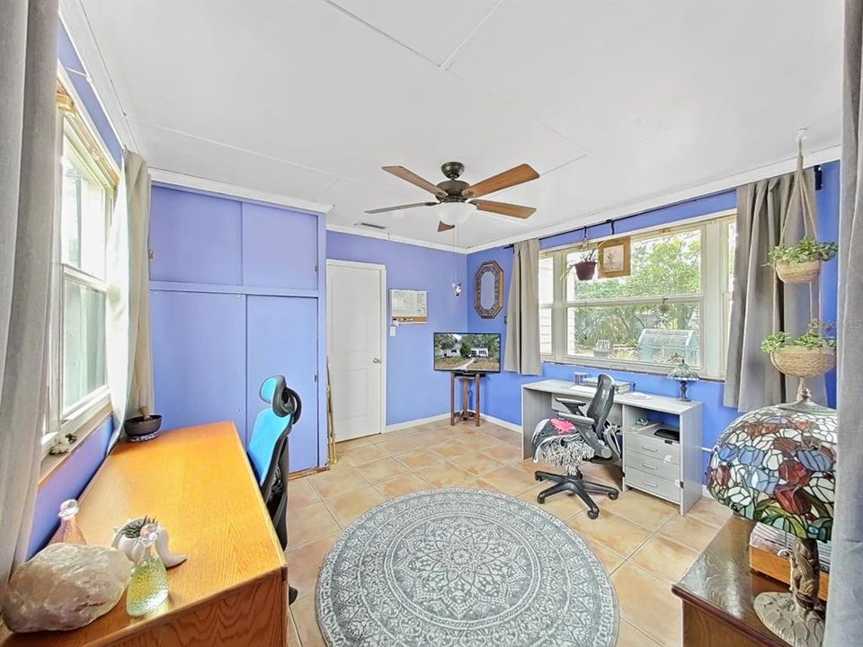 Active With Contract: $335,000 (3 beds, 1 baths, 1390 Square Feet)