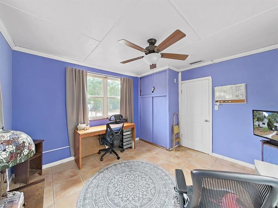 Active With Contract: $335,000 (3 beds, 1 baths, 1390 Square Feet)