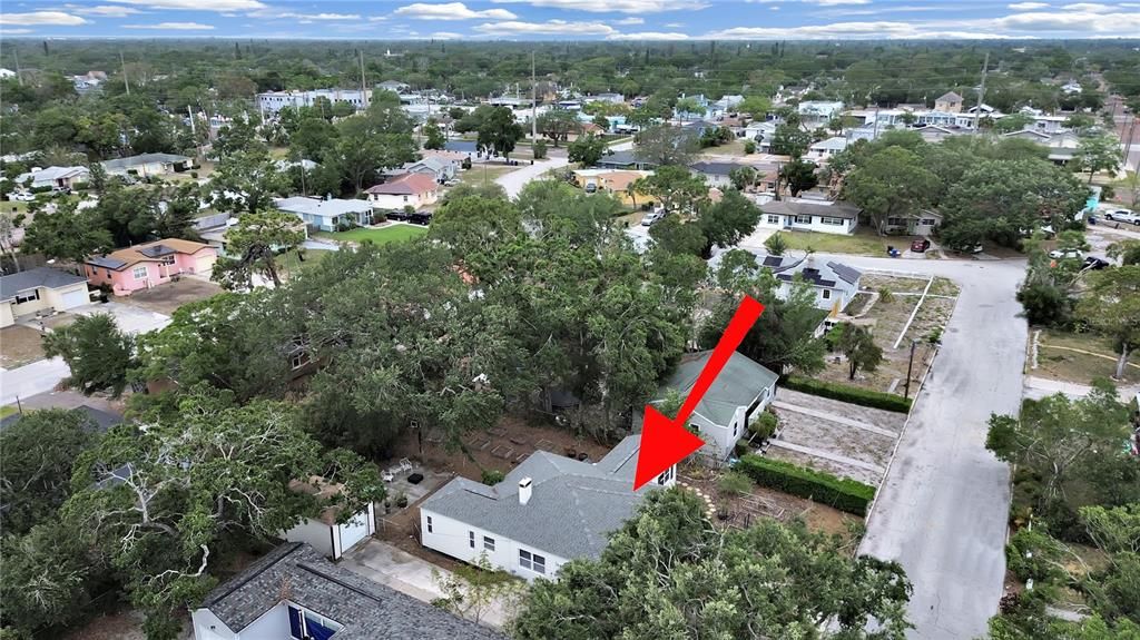 Active With Contract: $335,000 (3 beds, 1 baths, 1390 Square Feet)