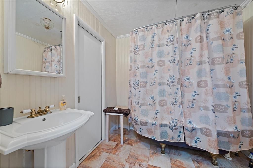 For Sale: $6,249,000 (12 beds, 10 baths, 1676 Square Feet)