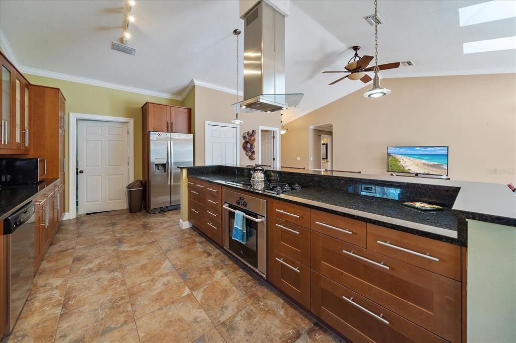 For Sale: $6,249,000 (12 beds, 10 baths, 1676 Square Feet)