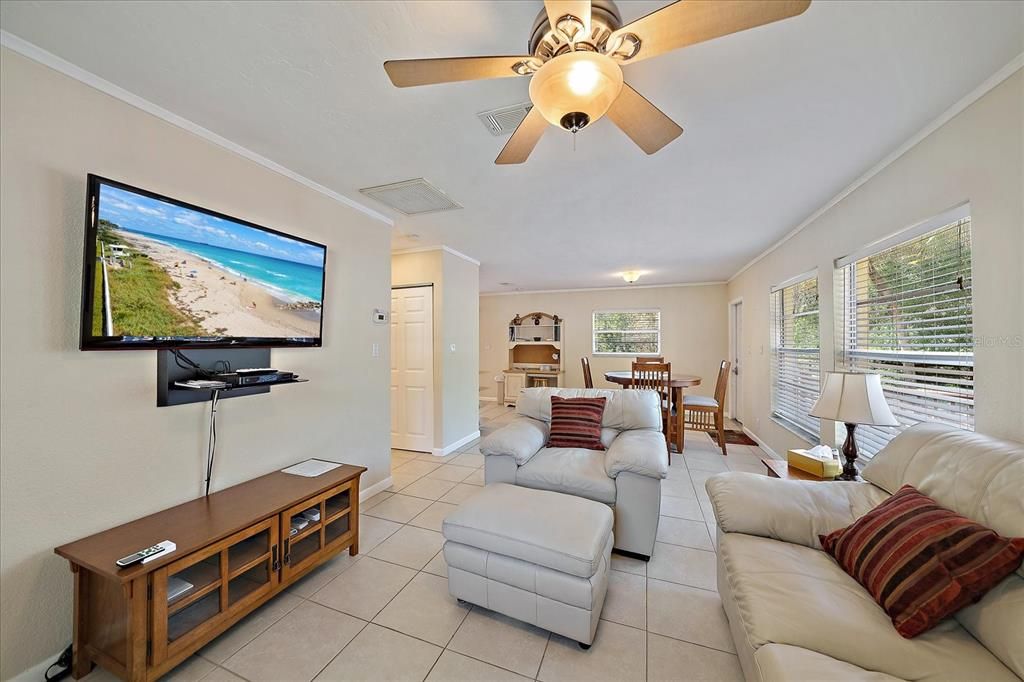 For Sale: $6,249,000 (12 beds, 10 baths, 1676 Square Feet)