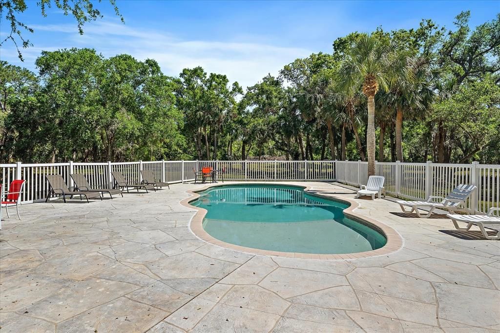 For Sale: $6,249,000 (12 beds, 10 baths, 1676 Square Feet)