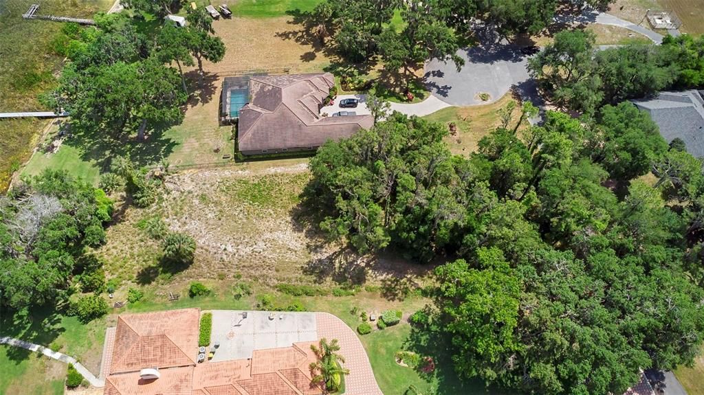 En Venta: $455,000 (1.64 acres)