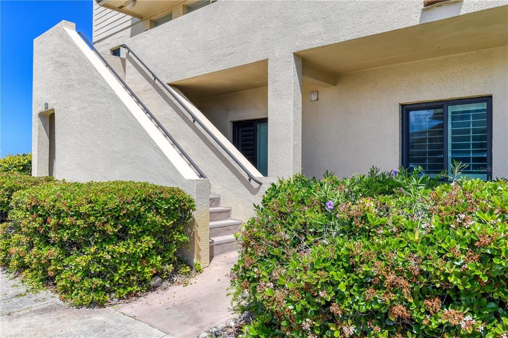 待售: $729,000 (2 贝兹, 2 浴室, 1064 平方英尺)