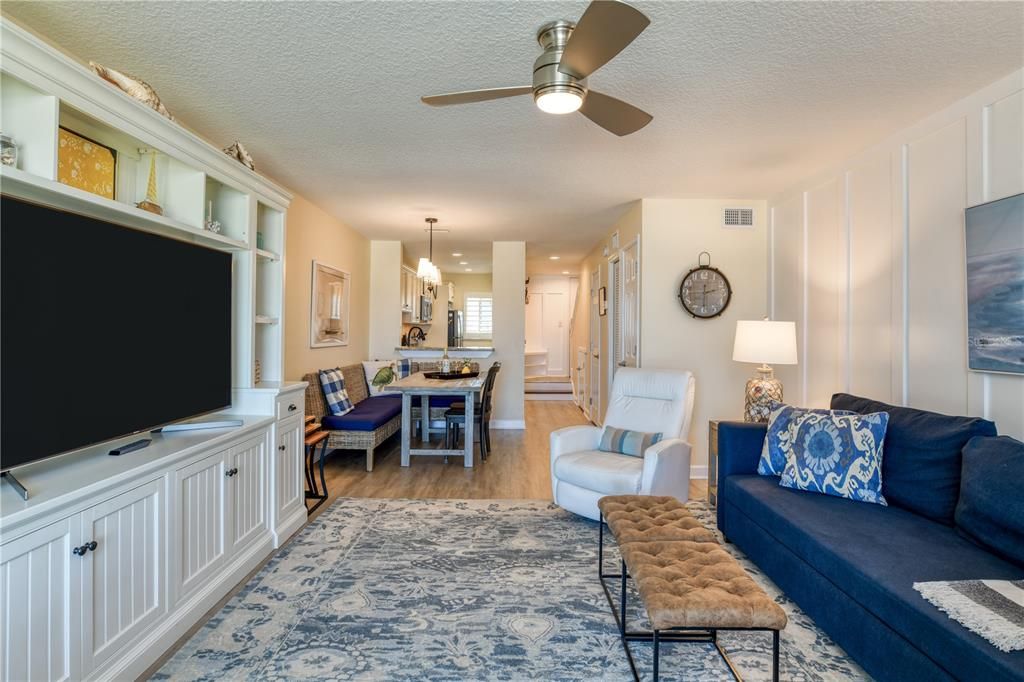 待售: $729,000 (2 贝兹, 2 浴室, 1064 平方英尺)