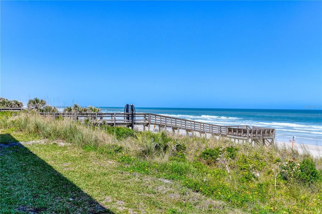 待售: $729,000 (2 贝兹, 2 浴室, 1064 平方英尺)