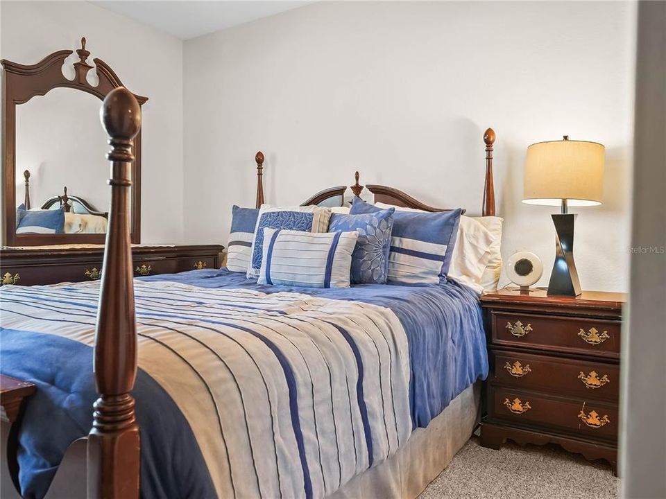 For Sale: $289,990 (4 beds, 2 baths, 1989 Square Feet)