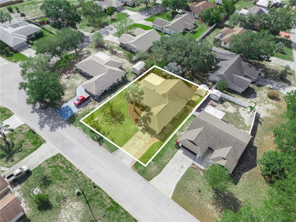 For Sale: $289,990 (4 beds, 2 baths, 1989 Square Feet)