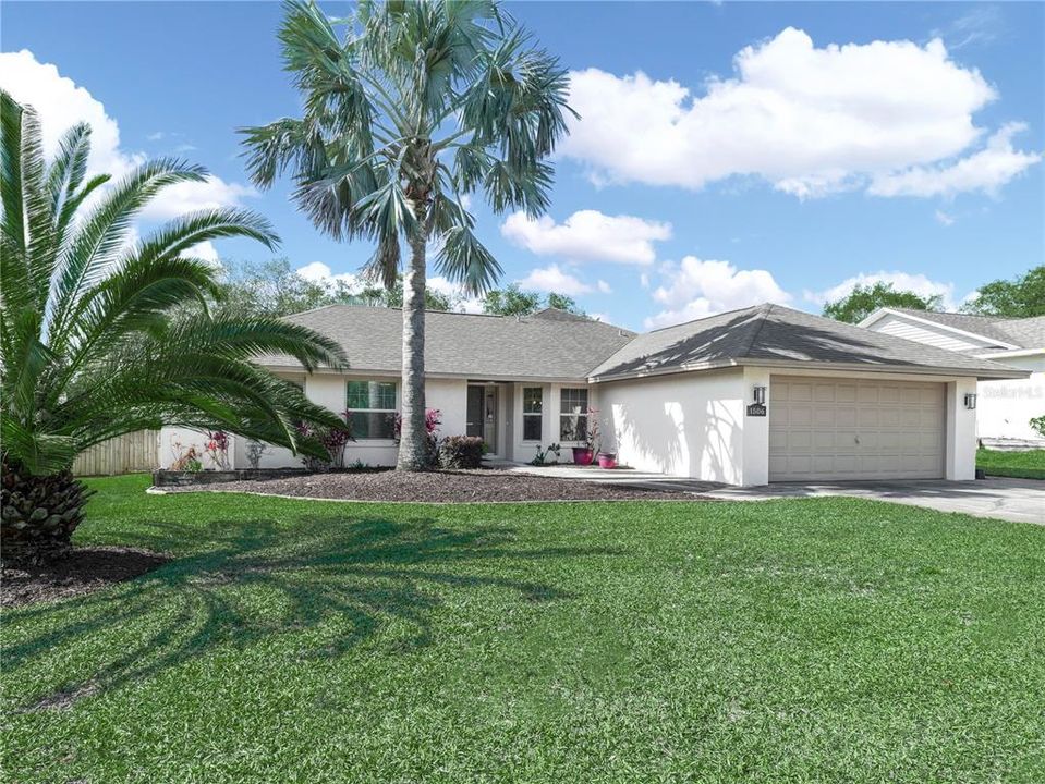 For Sale: $289,990 (4 beds, 2 baths, 1989 Square Feet)