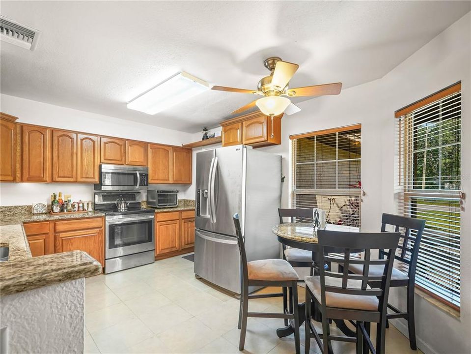 For Sale: $289,990 (4 beds, 2 baths, 1989 Square Feet)