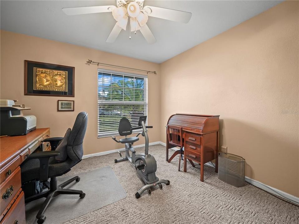 For Sale: $289,990 (4 beds, 2 baths, 1989 Square Feet)