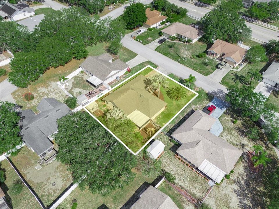 For Sale: $289,990 (4 beds, 2 baths, 1989 Square Feet)