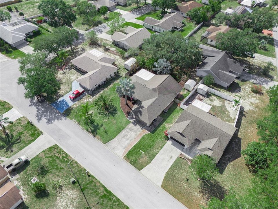 For Sale: $289,990 (4 beds, 2 baths, 1989 Square Feet)