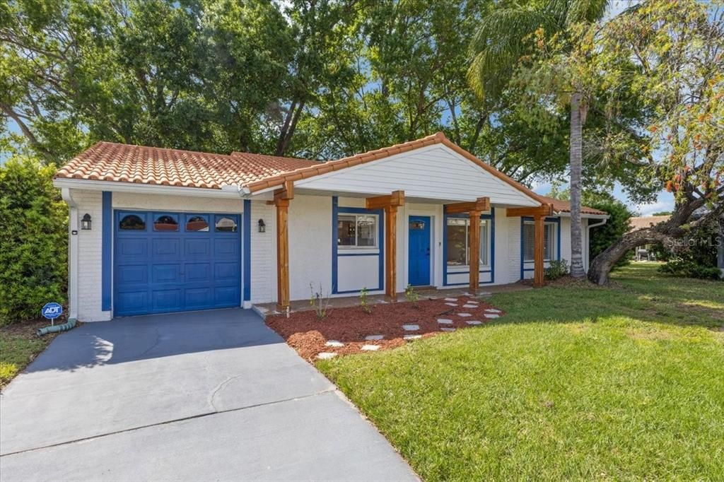 Recently Sold: $349,900 (2 beds, 2 baths, 1312 Square Feet)