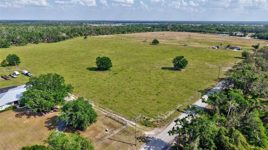 For Sale: $19,900,000 (63.90 acres)