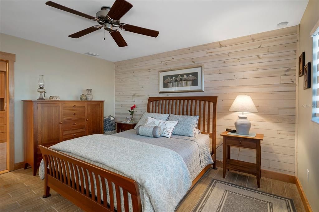 На продажу: $360,000 (2 спален, 2 ванн, 1103 Квадратных фут)