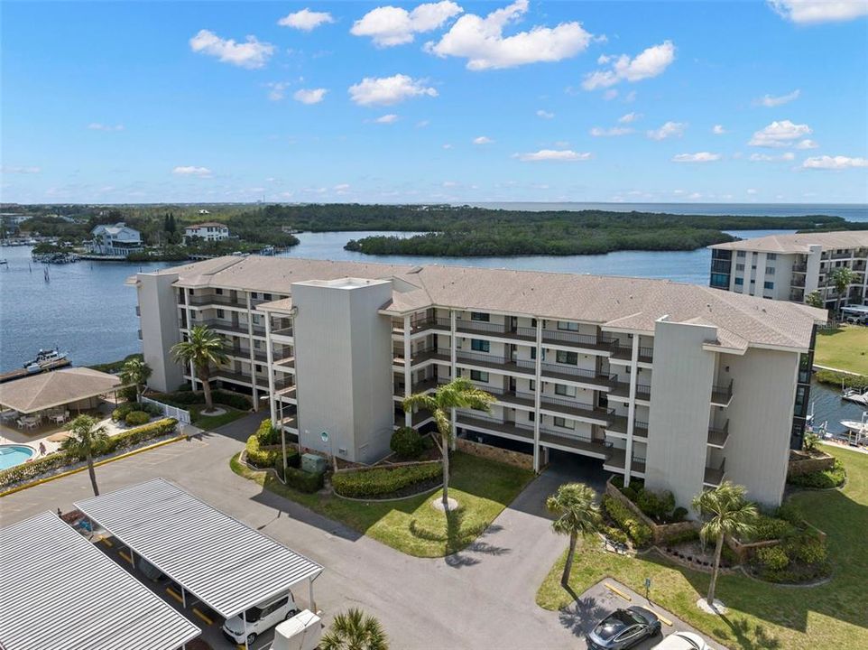 For Sale: $315,000 (2 beds, 2 baths, 1025 Square Feet)