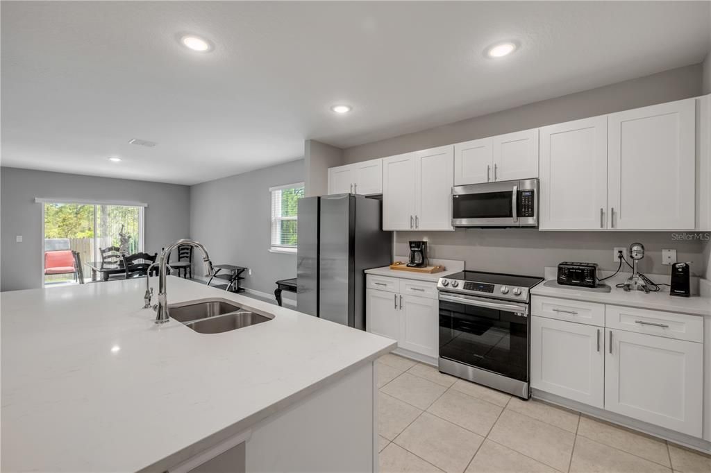 For Sale: $445,000 (4 beds, 2 baths, 1876 Square Feet)