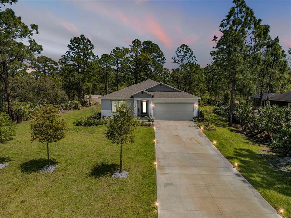 For Sale: $445,000 (4 beds, 2 baths, 1876 Square Feet)