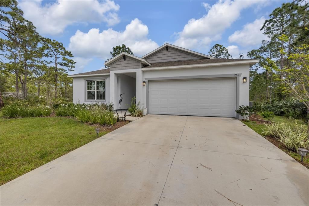 For Sale: $445,000 (4 beds, 2 baths, 1876 Square Feet)