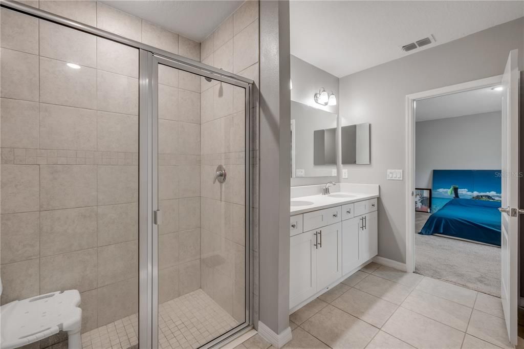 For Sale: $445,000 (4 beds, 2 baths, 1876 Square Feet)