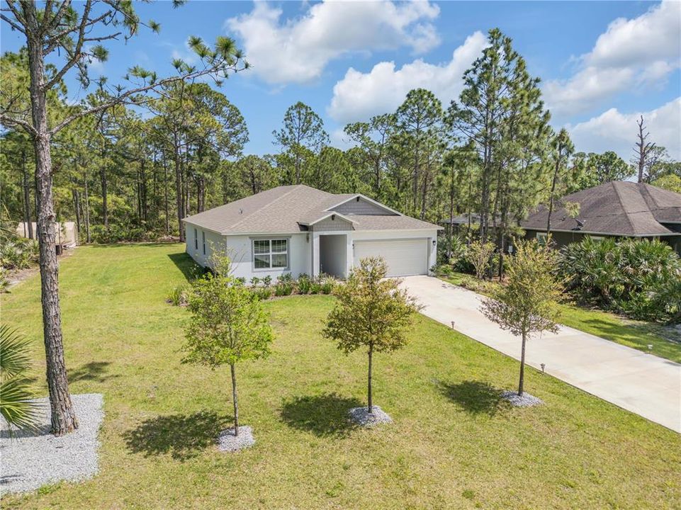 For Sale: $445,000 (4 beds, 2 baths, 1876 Square Feet)