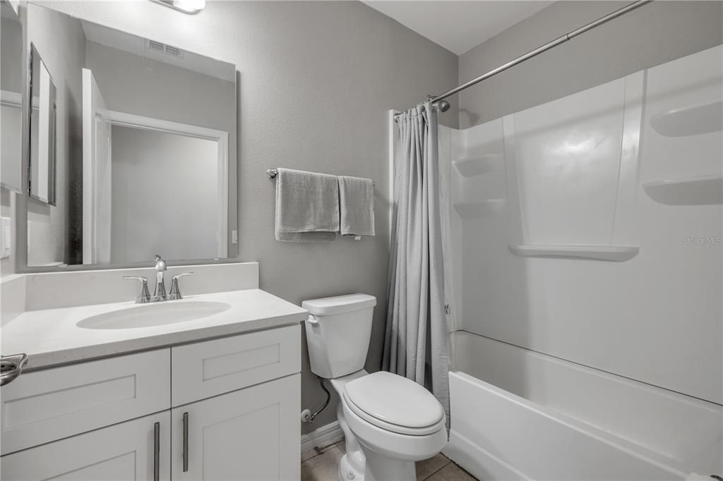 For Sale: $445,000 (4 beds, 2 baths, 1876 Square Feet)