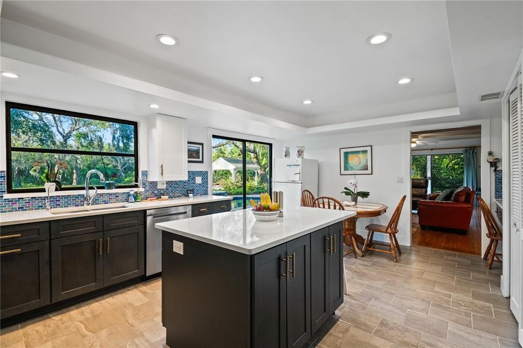 Large kitchen with island & eating space
