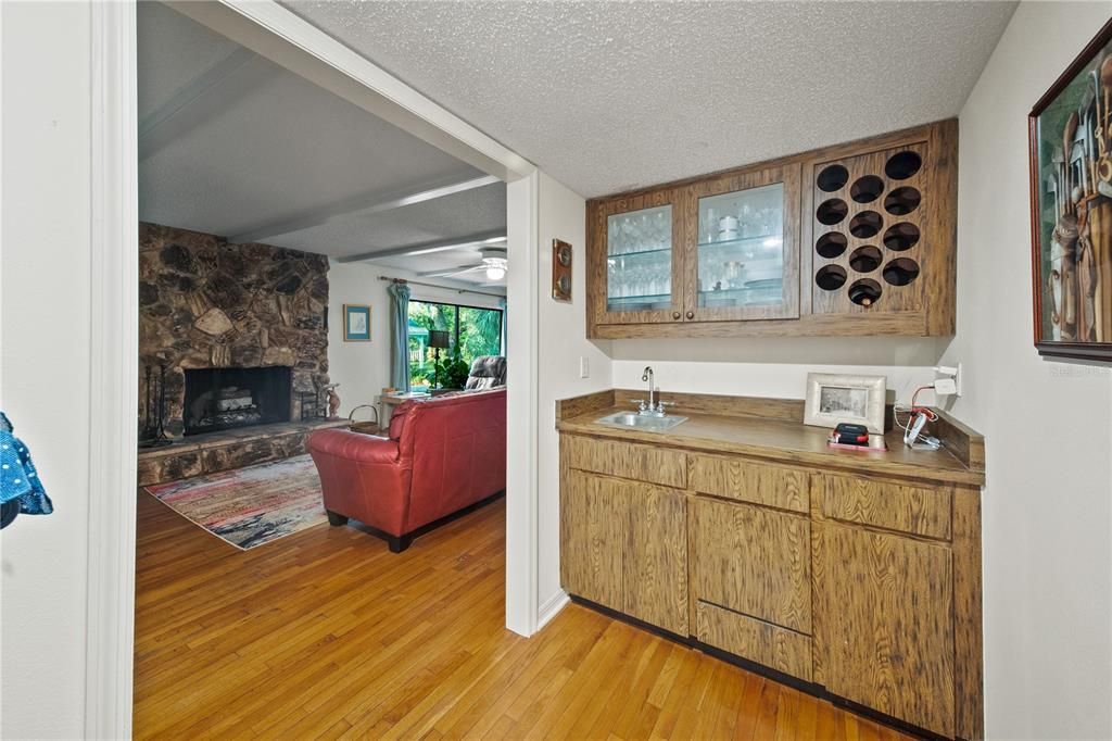 Wet bar