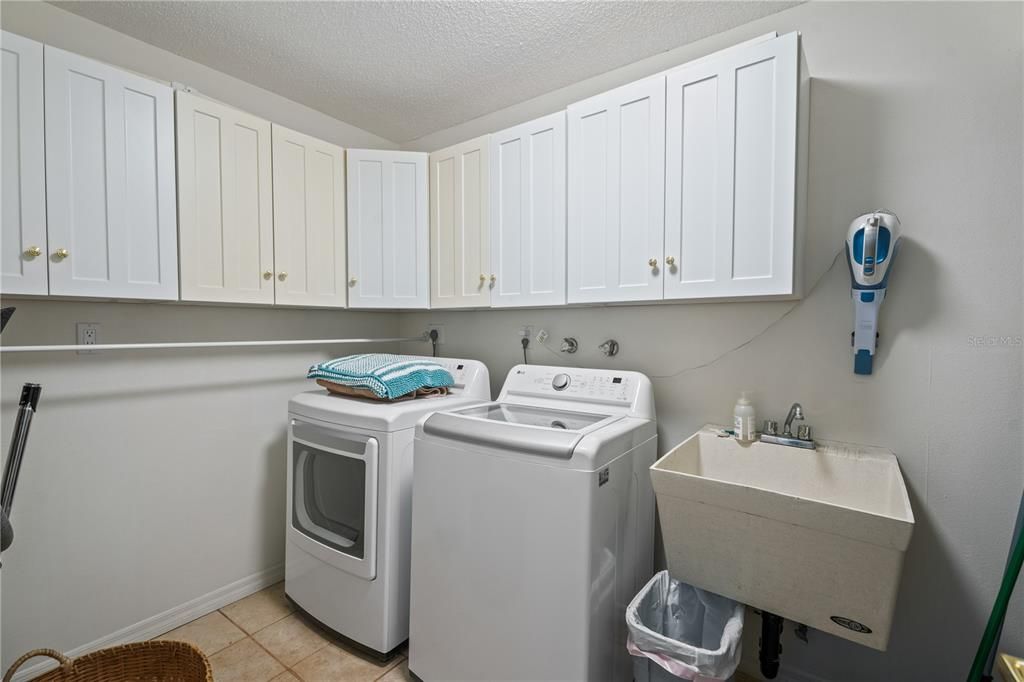 Downstairs Laundry room