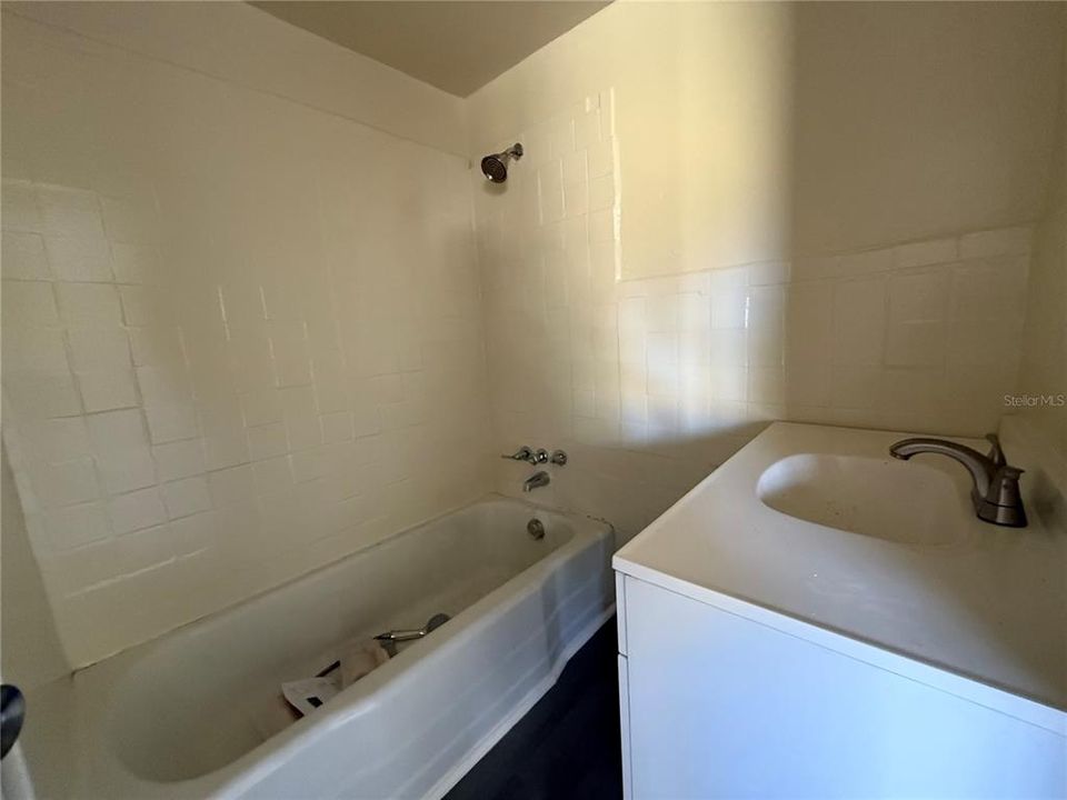 En Venta: $799,000 (2 camas, 0 baños, 1208 Pies cuadrados)