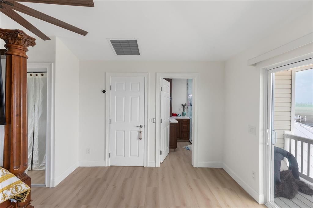 En Venta: $2,299,000 (3 camas, 2 baños, 1850 Pies cuadrados)