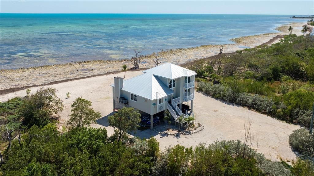 En Venta: $2,299,000 (3 camas, 2 baños, 1850 Pies cuadrados)