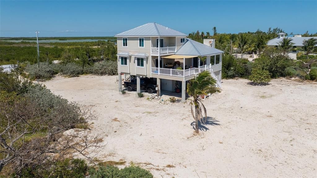 En Venta: $2,299,000 (3 camas, 2 baños, 1850 Pies cuadrados)