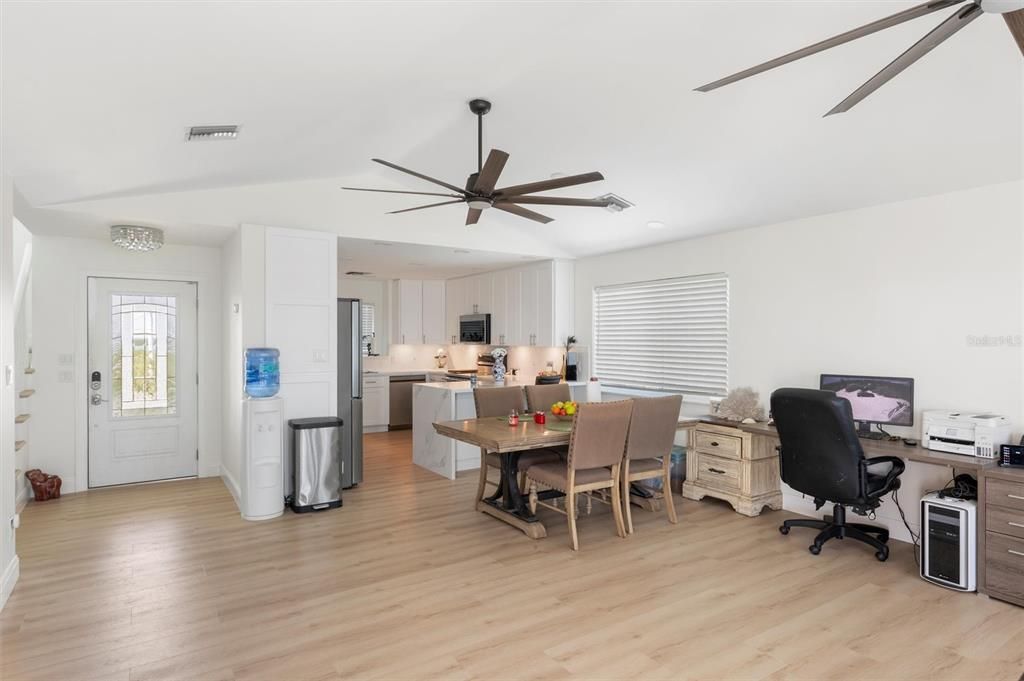 En Venta: $2,299,000 (3 camas, 2 baños, 1850 Pies cuadrados)