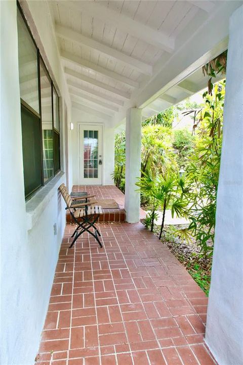 For Sale: $650,000 (3 beds, 4 baths, 2506 Square Feet)