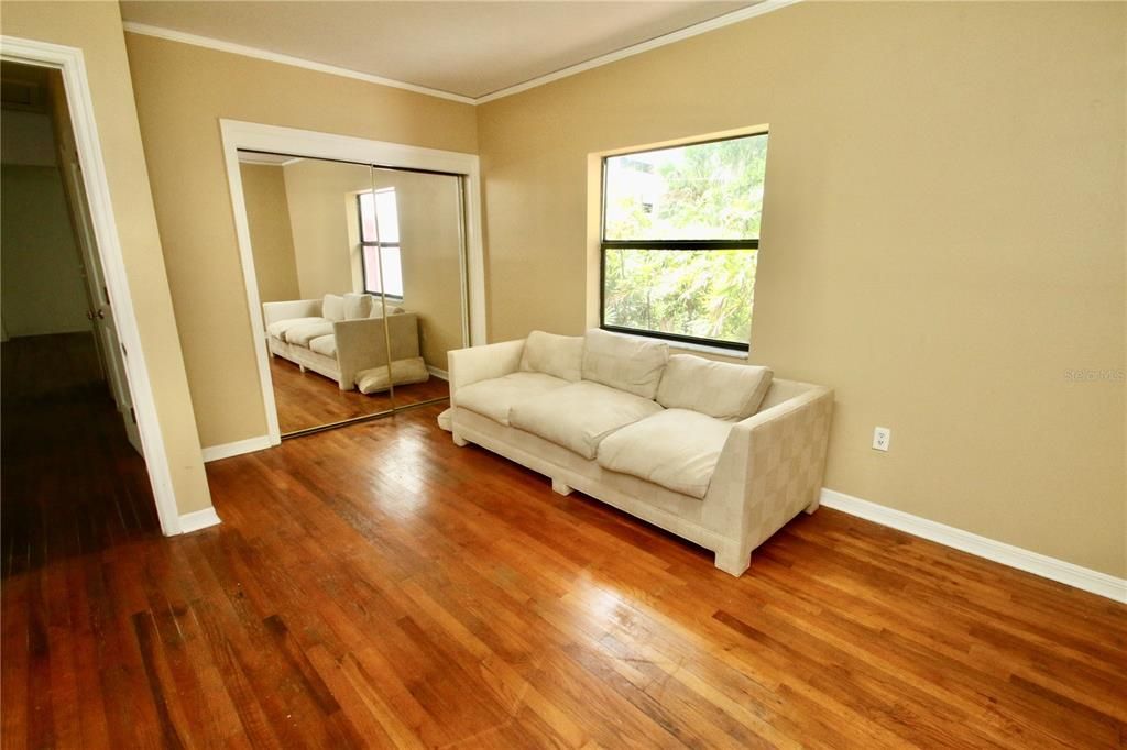 For Sale: $650,000 (3 beds, 4 baths, 2506 Square Feet)