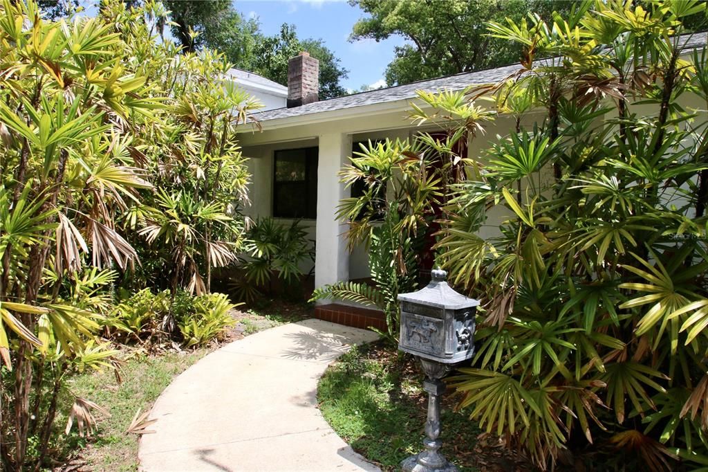 For Sale: $650,000 (3 beds, 4 baths, 2506 Square Feet)