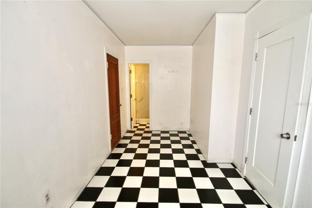 For Sale: $650,000 (3 beds, 4 baths, 2506 Square Feet)