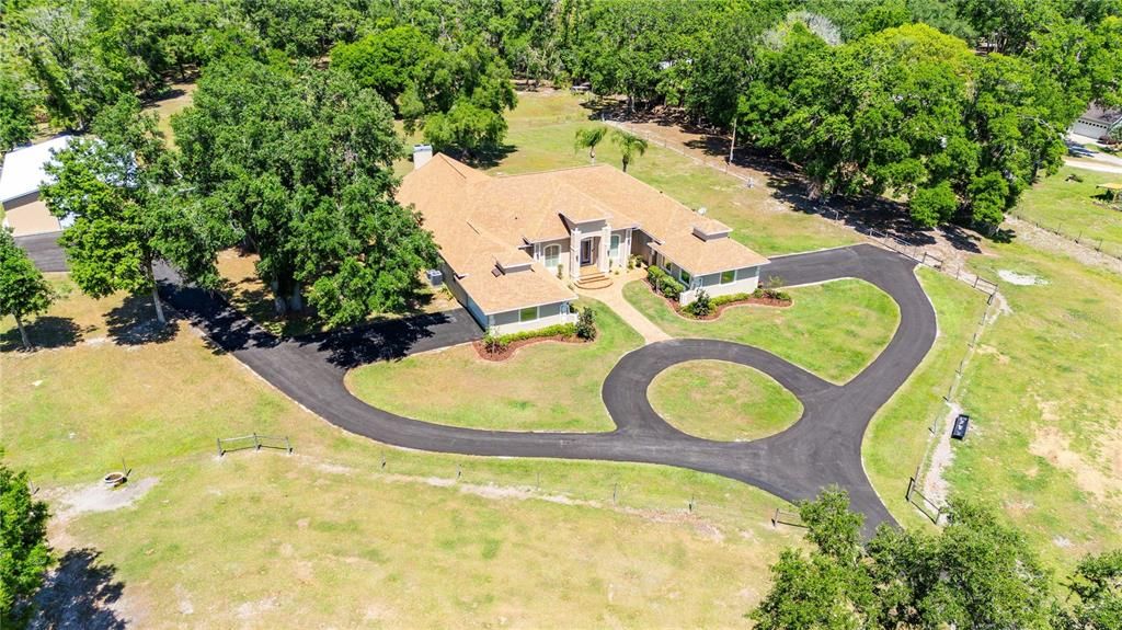 En Venta: $1,395,000 (4 camas, 3 baños, 3769 Pies cuadrados)