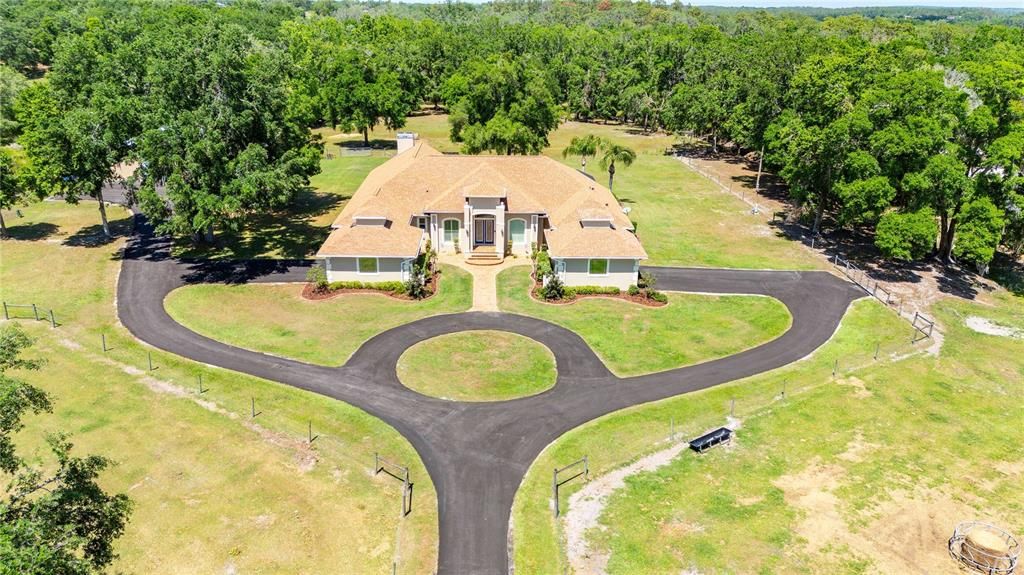 En Venta: $1,395,000 (4 camas, 3 baños, 3769 Pies cuadrados)