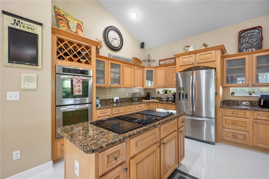 En Venta: $1,395,000 (4 camas, 3 baños, 3769 Pies cuadrados)